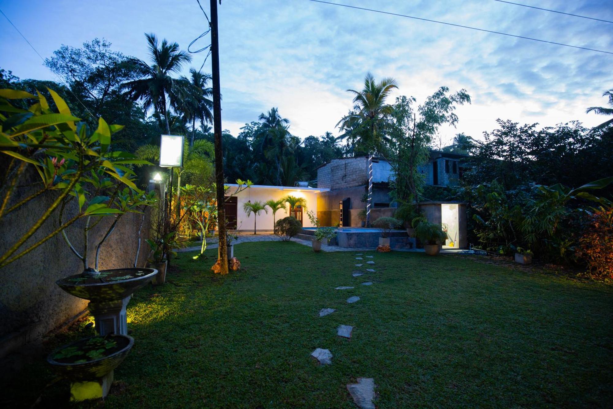 Saku Residence Unawatuna Exterior photo